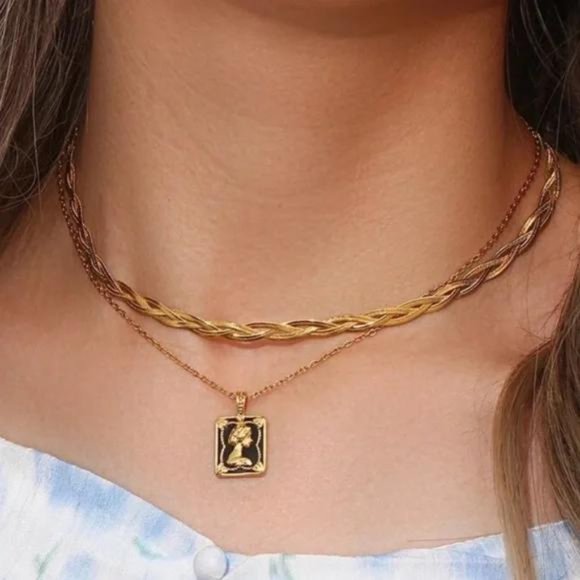 NEW ELIZABETH 18K GOLD PENDANT NECKLACE, NICE NECKLACE, CUTE NECKLACE - Picture 2 of 6